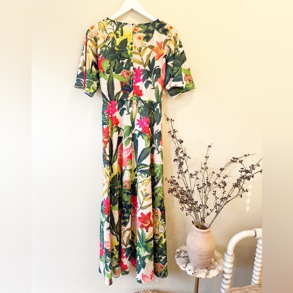 Cara Cara Drawstring Floral Dress (Size XS/S) - Picture 7 of 9